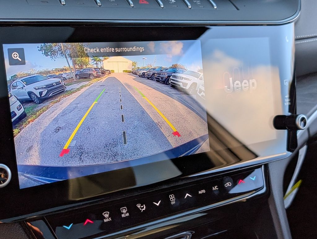 new 2026 Jeep Grand Cherokee car, priced at $46,725