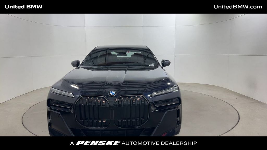 Thumbnail: 2025 BMW 7 Series - 3