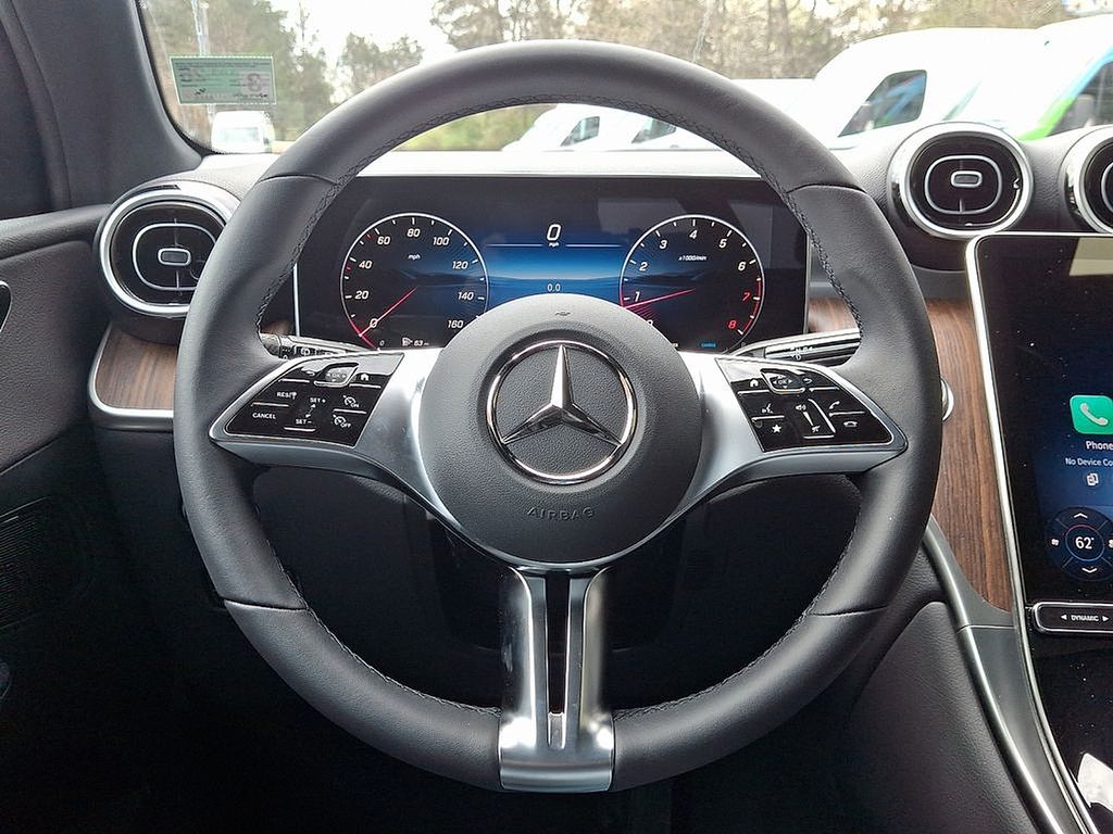 Thumbnail: 2025 Mercedes-Benz GLC - 15