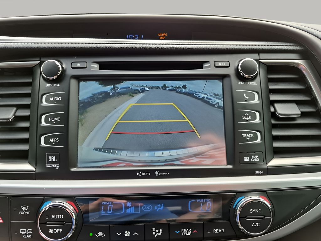 Used 2014  Toyota Limited image 45