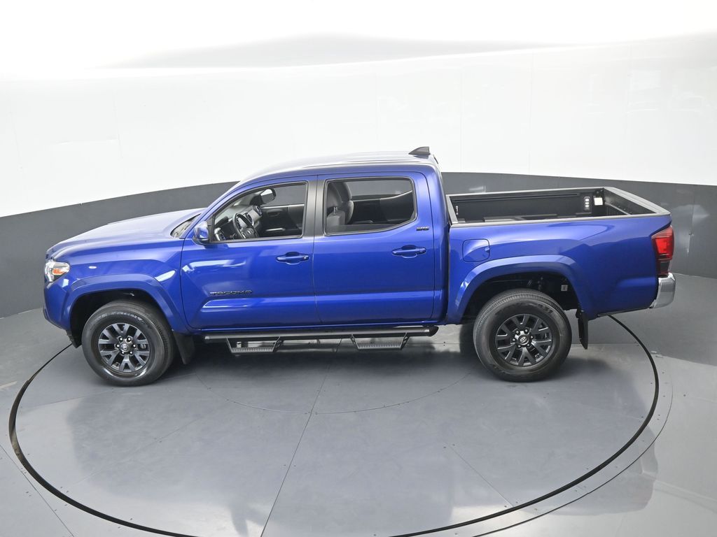 Used 2022 Blue Toyota SR5 image 43
