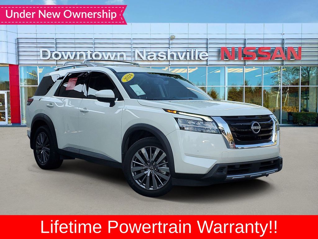 Pearl White 2024 Nissan Pathfinder SUV / Crossover Front-Wheel Drive 9-Speed Automatic