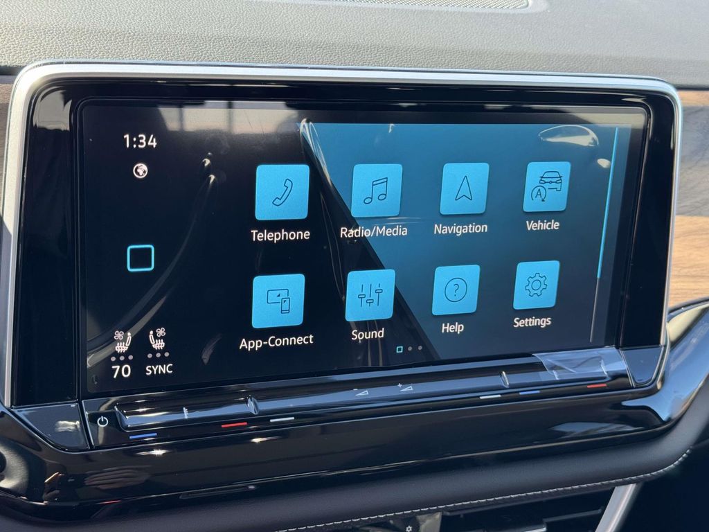 New 2026 Black Volkswagen 2.0T SE w/Technology image 3