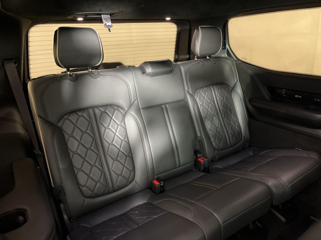 Thumbnail: 2022 Jeep Grand Wagoneer - 14