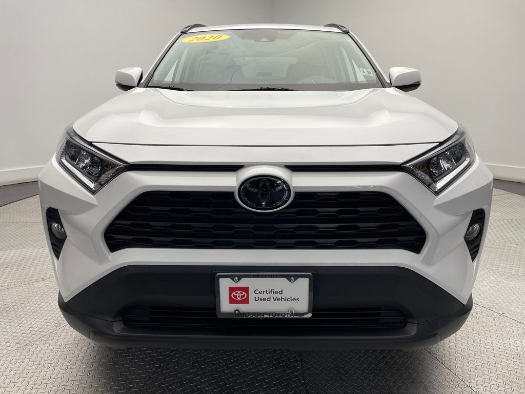 2020 Toyota RAV4 XLE 2