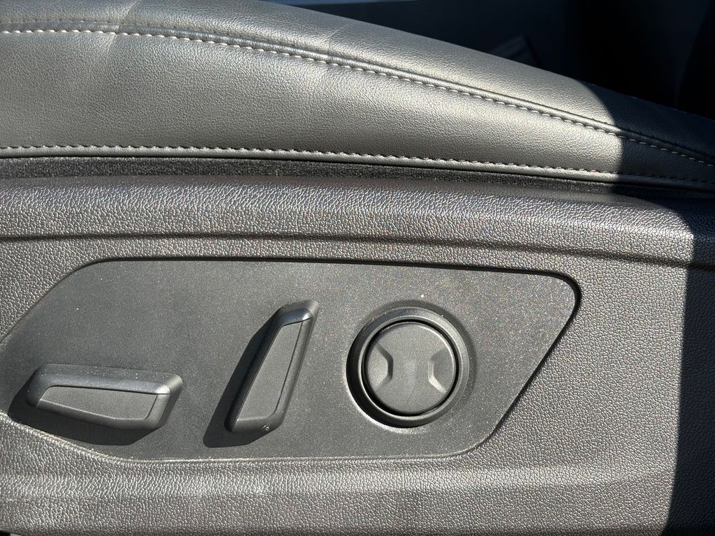 2022 Kia Sorento SX White at North Houston Mitsubishi