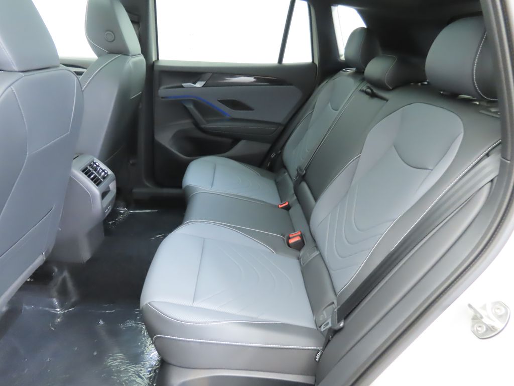 Thumbnail: 2026 Volkswagen Tiguan - 21