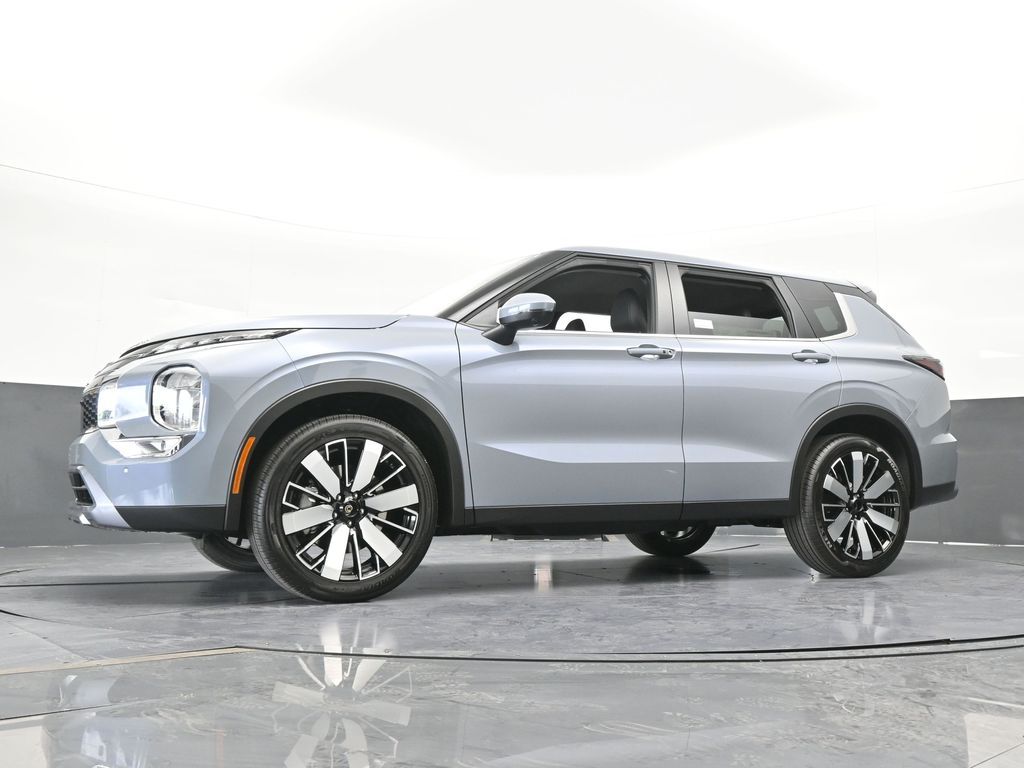 New 2026 Gray Mitsubishi SE image 67