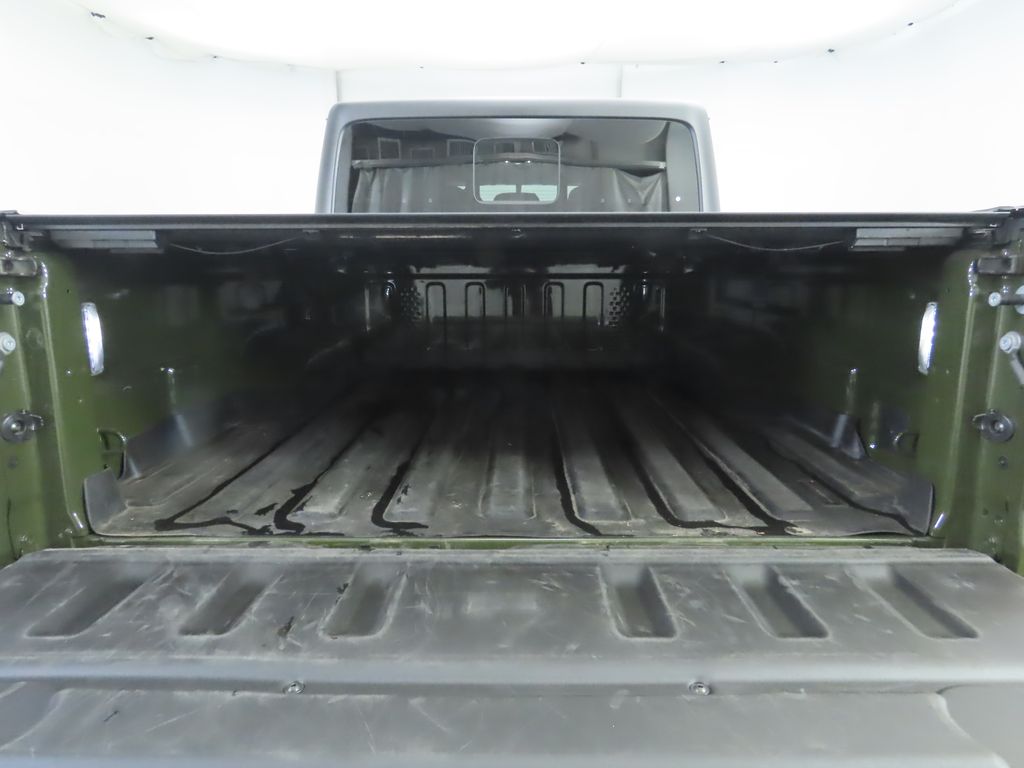 Thumbnail: 2023 Jeep Gladiator - 29