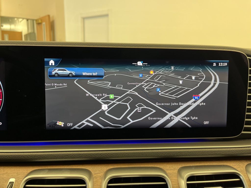 Thumbnail: 2025 Mercedes-Benz GLE - 17