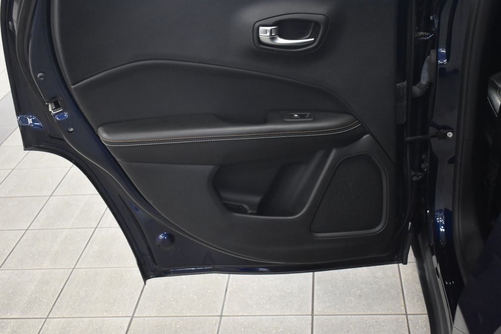 2020 Jeep Compass Latitude 29