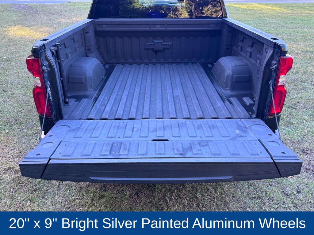 2022 Chevrolet Silverado 1500 LTD 2WD Crew Cab Short Bed Custom