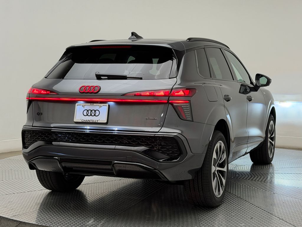 Thumbnail: 2026 Audi Q3 - 6