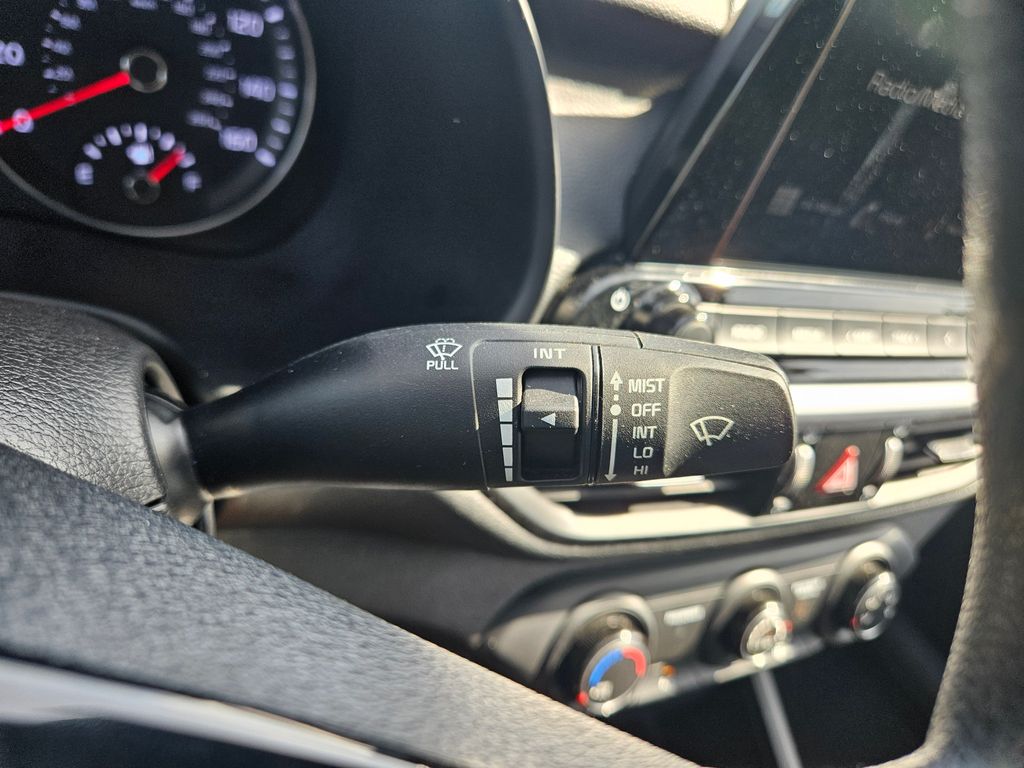 Thumbnail: 2023 Kia Forte - 19