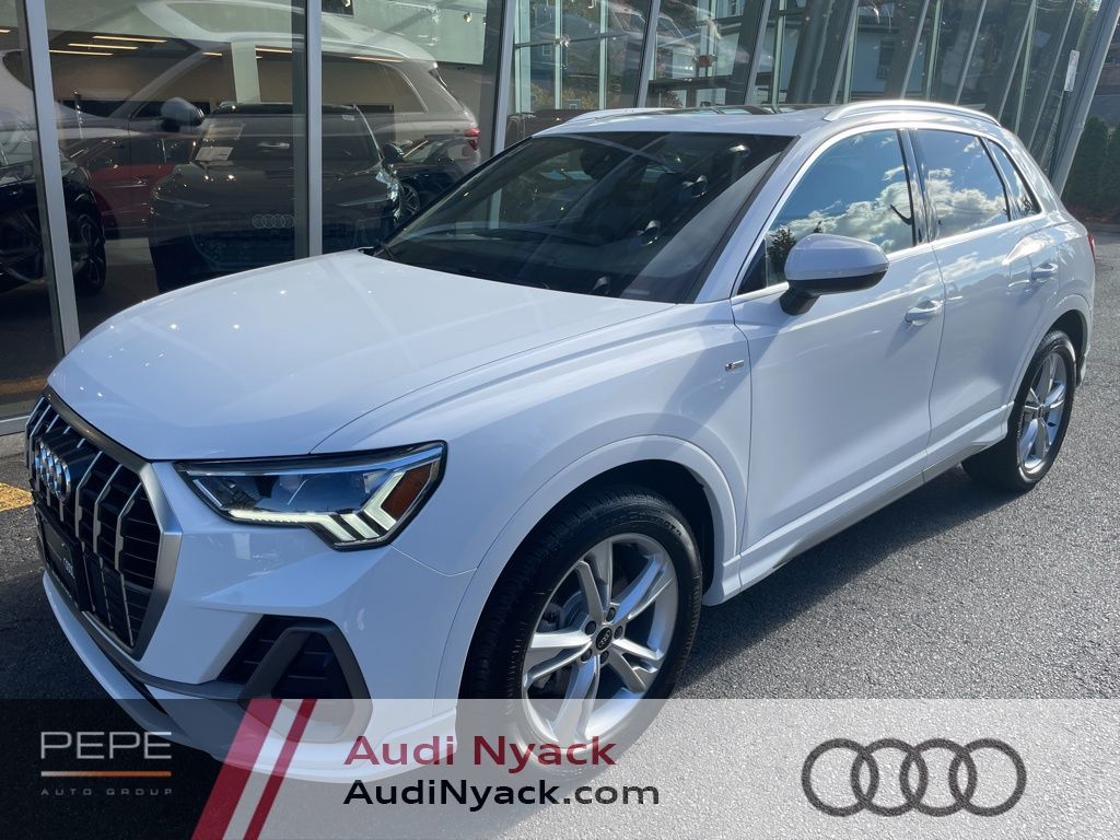 2024 Audi Q3 quattro Premium Plus S Line 45 TFSI