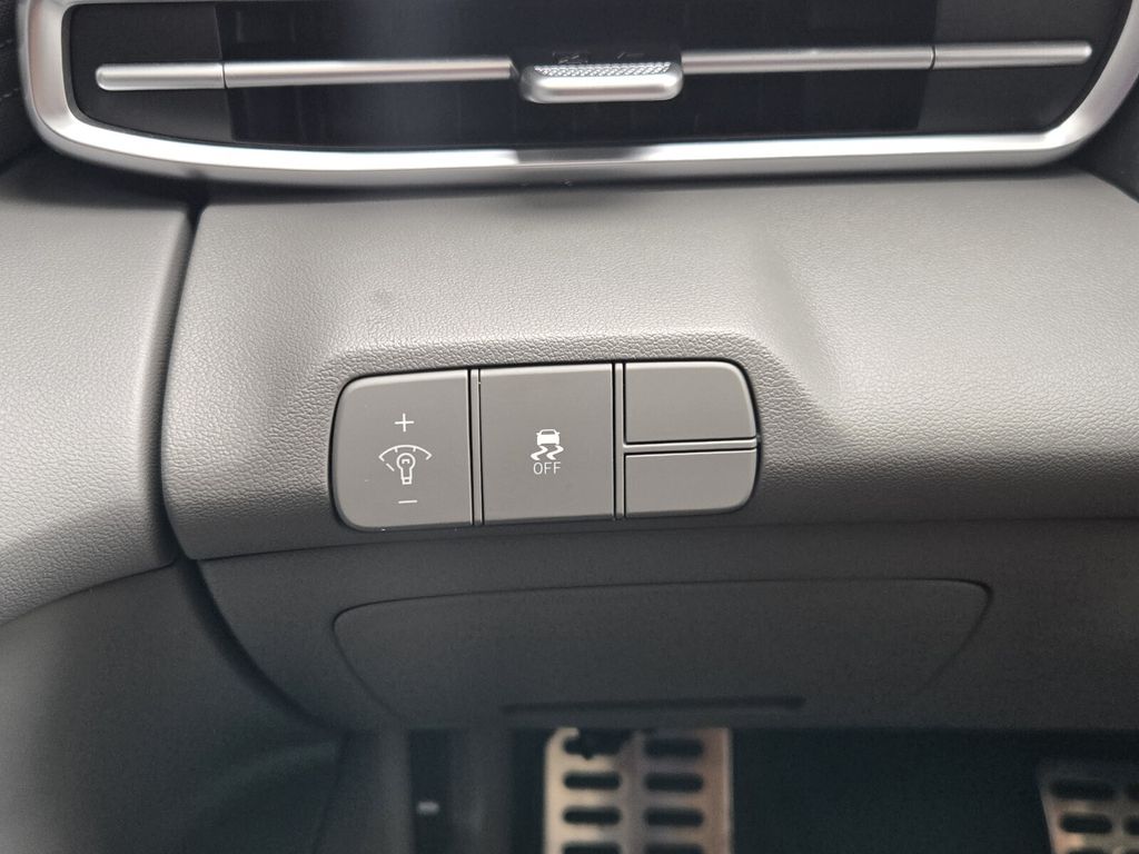2025 Hyundai Elantra - $19,999