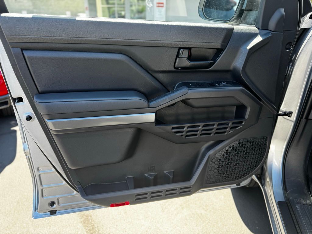 2025 Toyota Tacoma SR5 Double Cab photo 12