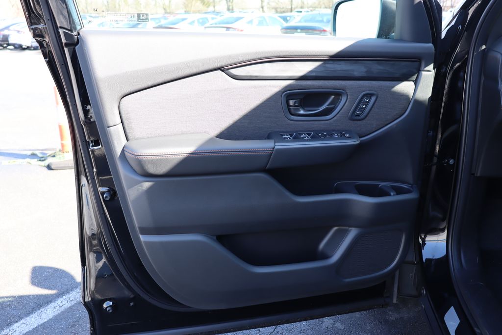 Thumbnail: 2026 Honda Passport - 29