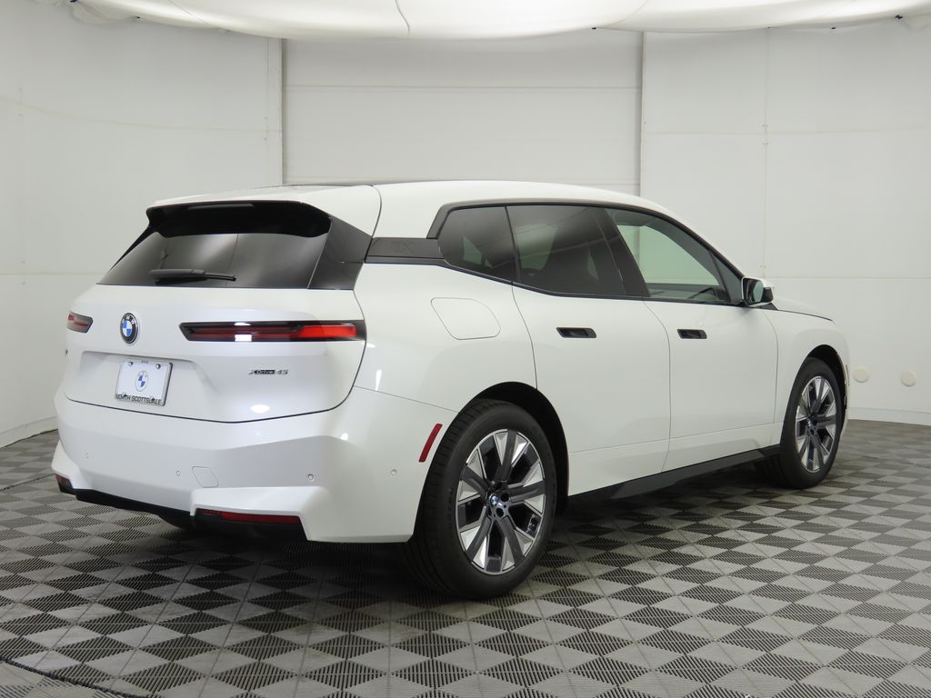 Thumbnail: 2026 BMW iX - 5