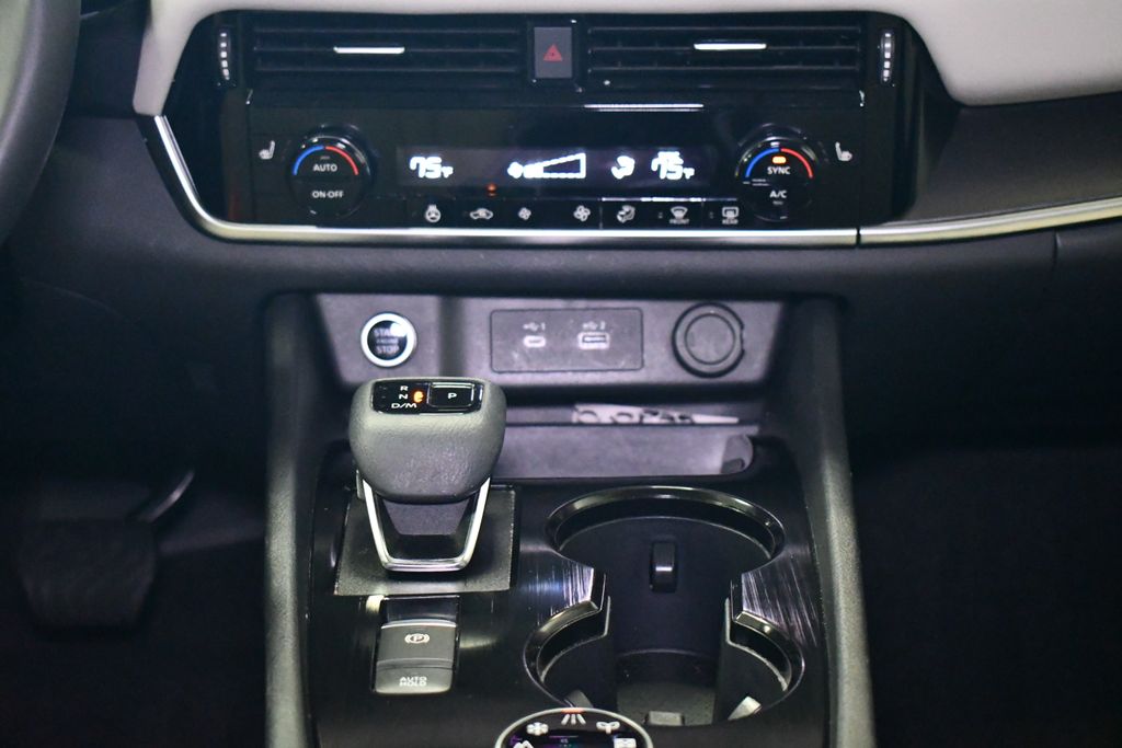 Thumbnail: 2023 Nissan Rogue - 19