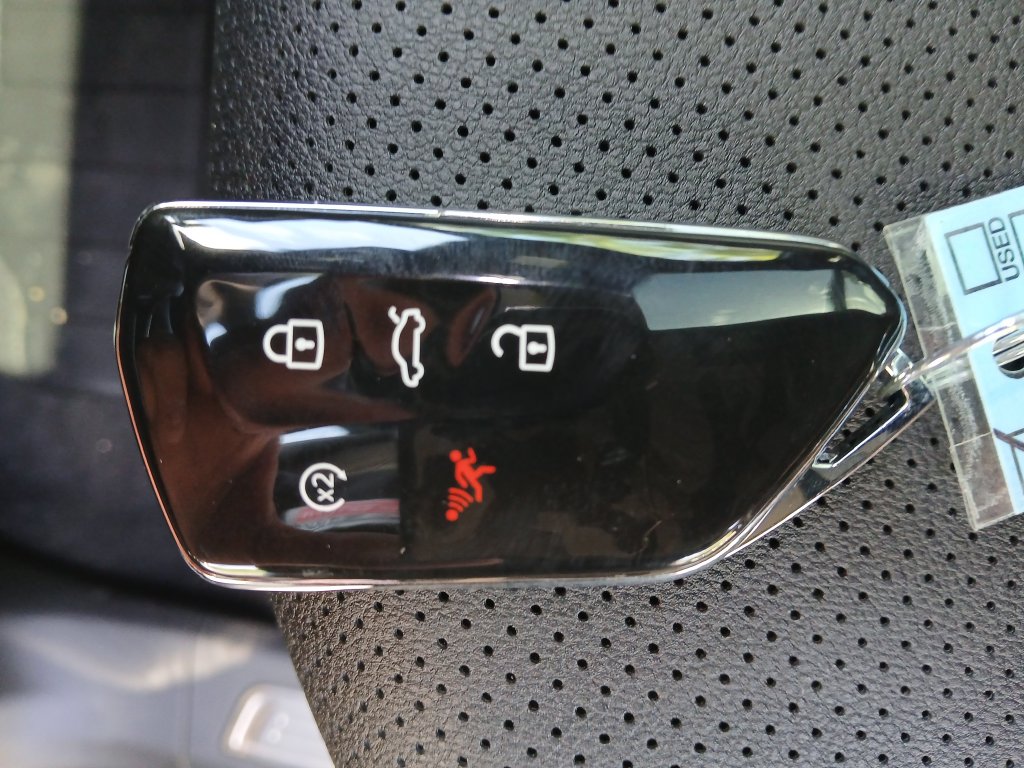 New 2026 Black Volkswagen SE w/Technology image 28