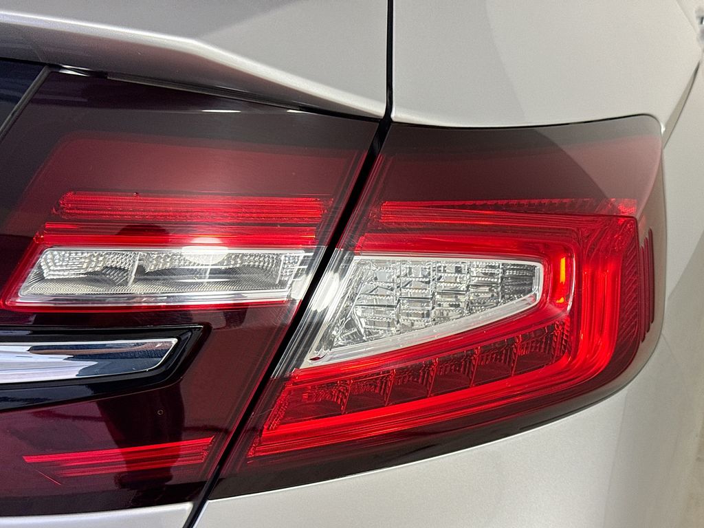 Used Car 2020 Honda Clarity Plug-in Hybrid  Touring For Sale Under $25,000 In Austin, Texas