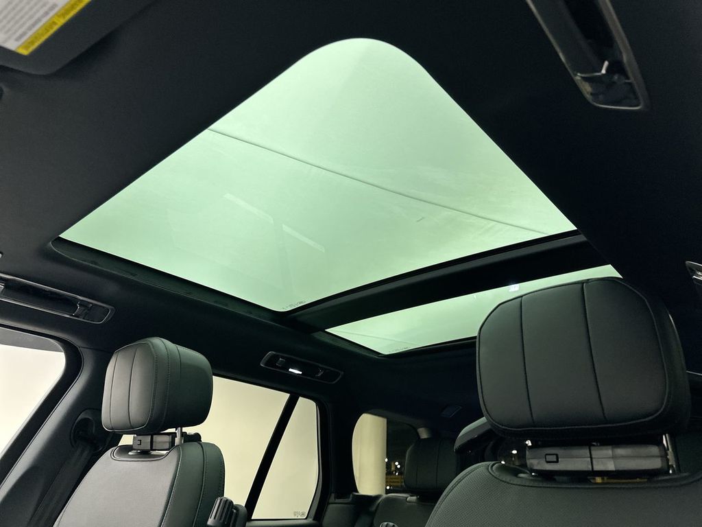Thumbnail: 2026 Land Rover Range Rover - 11