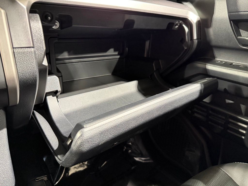 Thumbnail: 2025 Toyota 4Runner - 31
