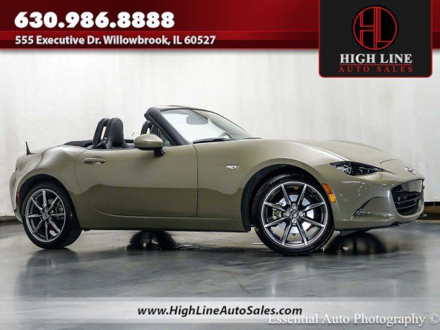 Zircon Sand 2023 Mazda MX-5 Miata Convertible Rear-Wheel Drive 6-Speed Manual