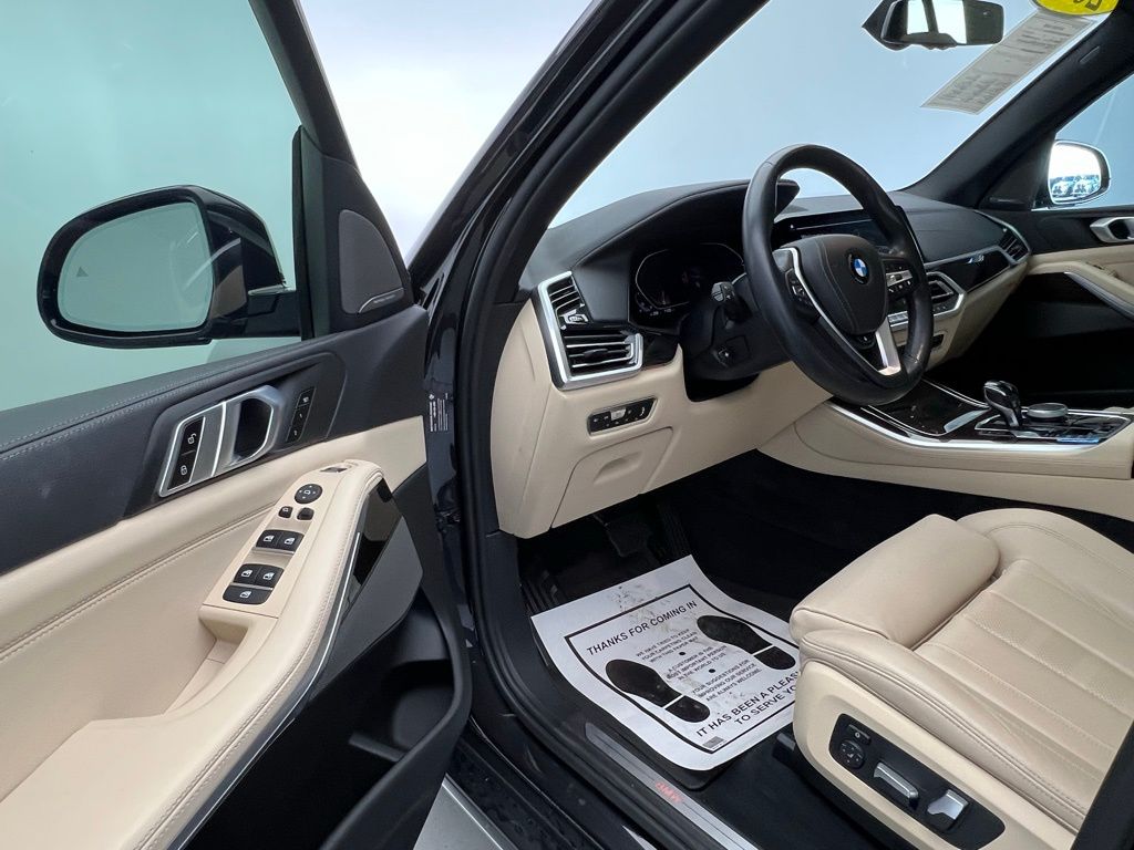 Thumbnail: 2021 BMW X5 - 22