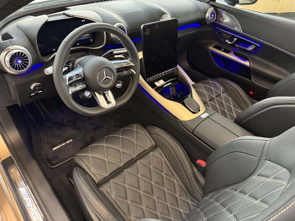 Thumbnail: 2025 Mercedes-Benz SL-Class - 10