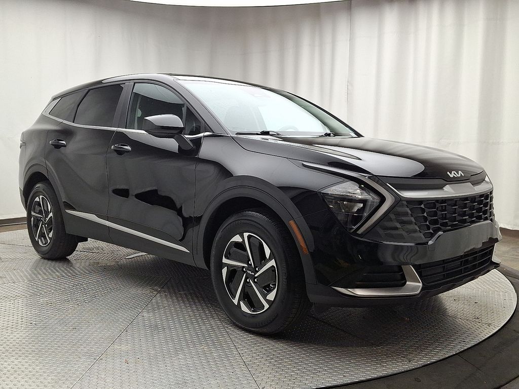 Thumbnail: 2023 Kia Sportage - 3