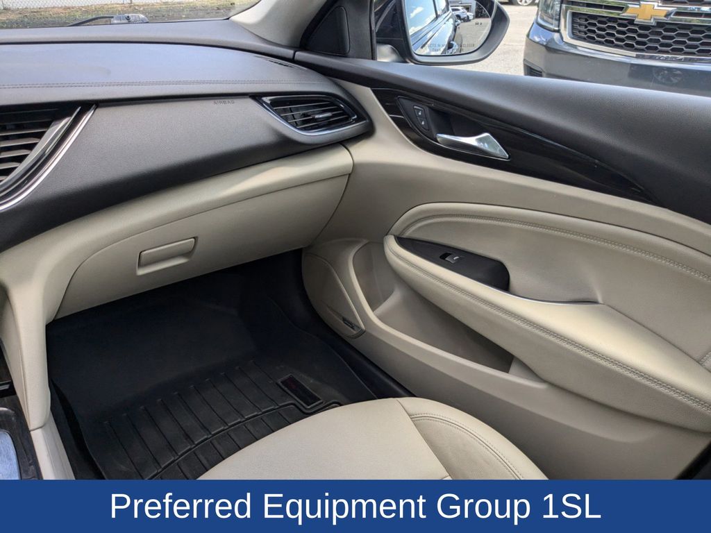 2018 Buick Regal TourX Essence