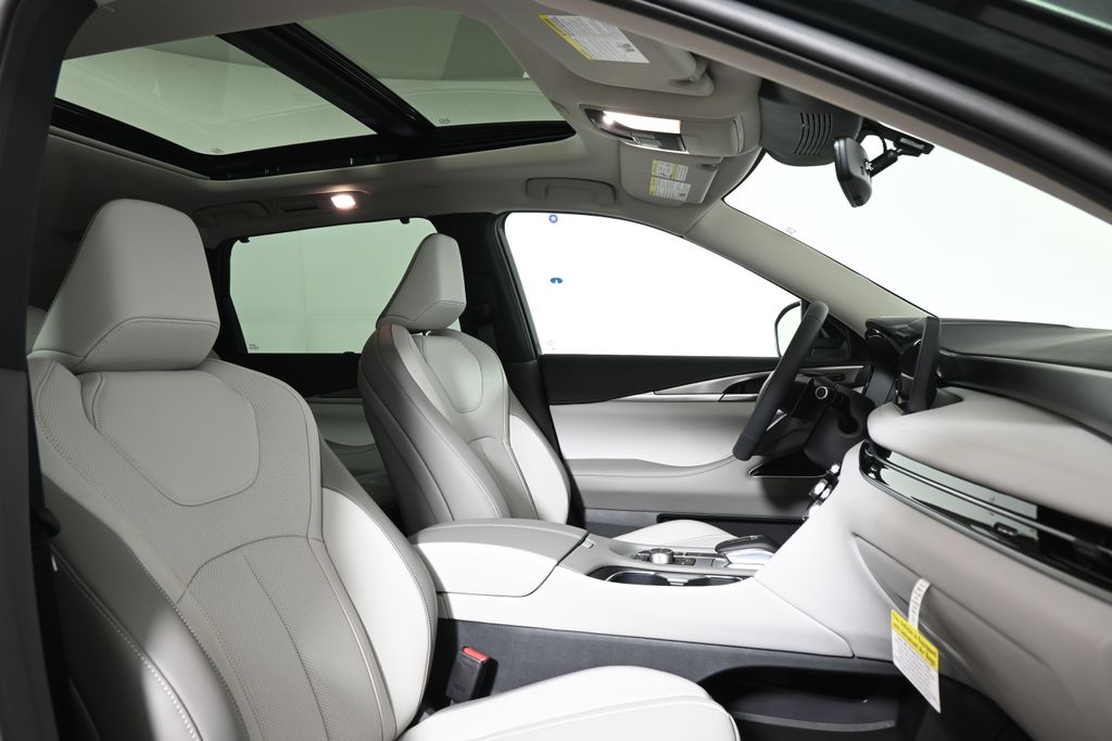 Thumbnail: 2026 INFINITI QX60 - 23