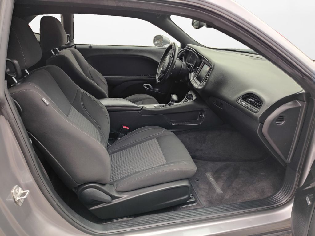 Used Car 2016 Dodge Challenger  Sxt For Sale Under $20,000 In Austin, Texas