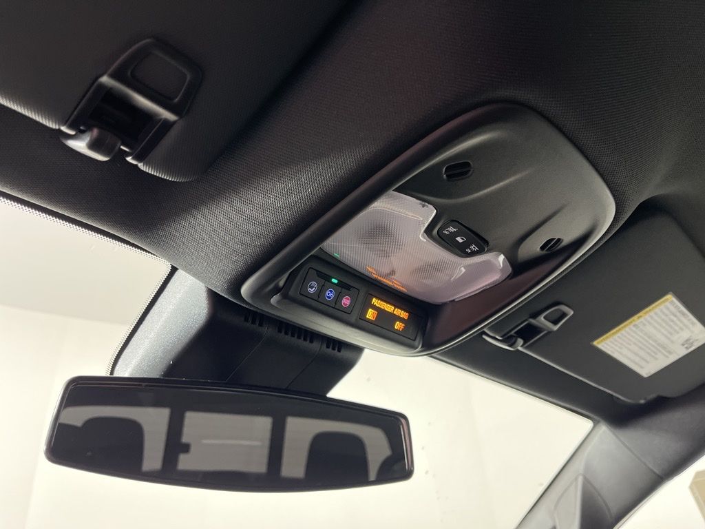 Thumbnail: 2026 Chevrolet Colorado - 18