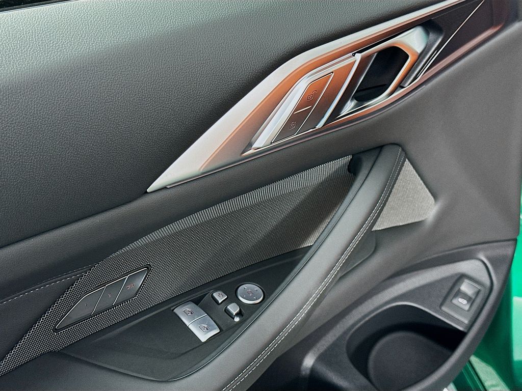 Thumbnail: 2026 BMW M4 - 20