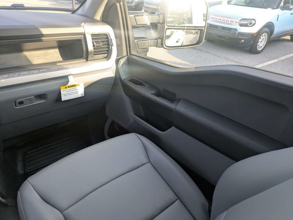 2027 Ford F-250 Super Duty XL