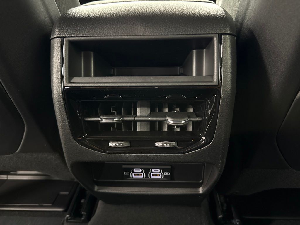 2026 Jeep Grand Cherokee Laredo - 11