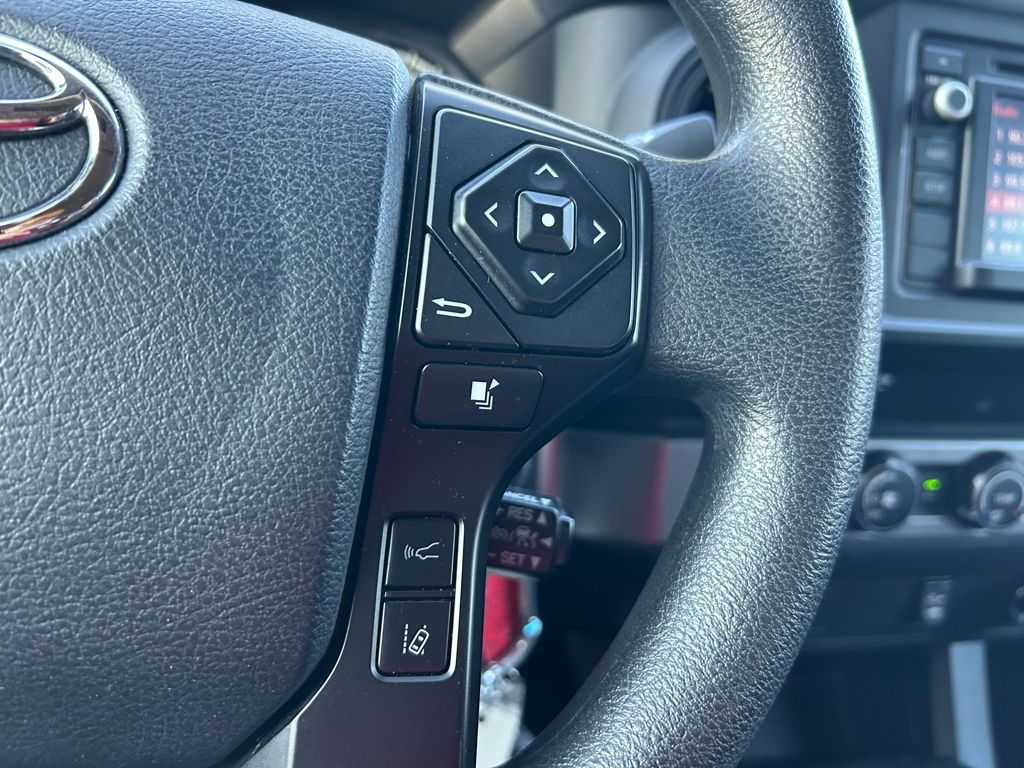 Thumbnail: 2019 Toyota Tacoma - 17