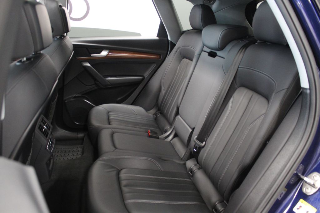 Thumbnail: 2023 Audi Q5 - 23