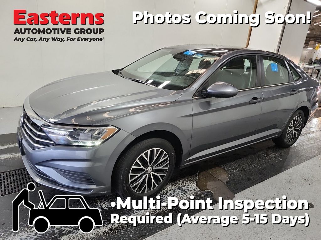 2021 Volkswagen Jetta SE's photo