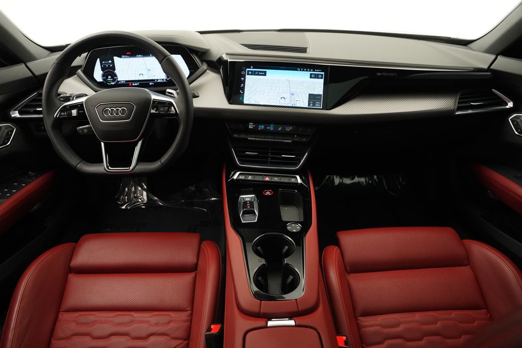 Thumbnail: 2023 Audi e-tron GT - 10