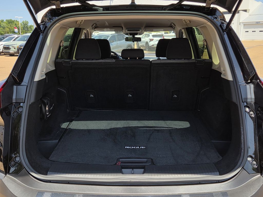 Used 2023 Nissan Rogue SUV