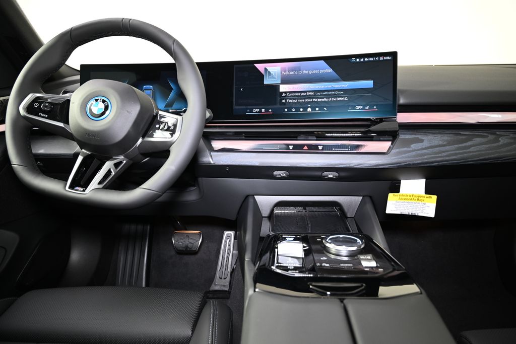 Thumbnail: 2026 BMW i5 - 16