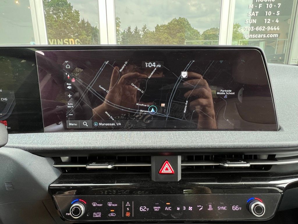 2022 Kia EV6 Wind photo