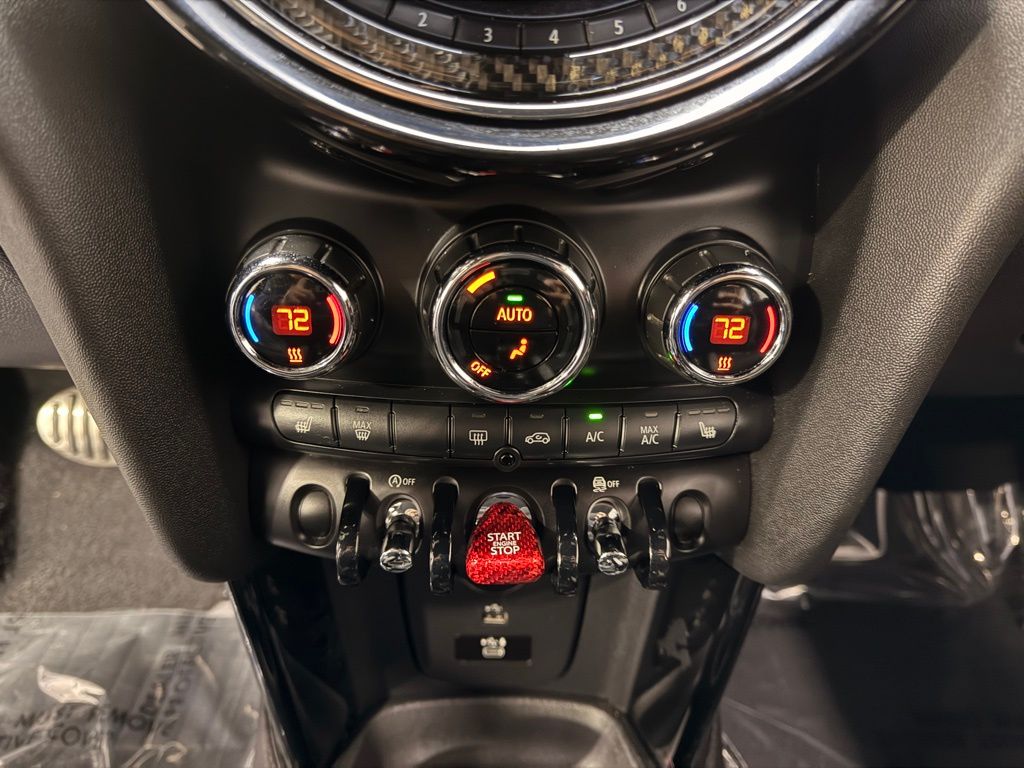 Thumbnail: 2021 MINI Cooper - 18