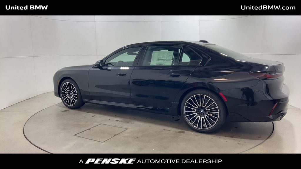Thumbnail: 2025 BMW 7 Series - 6