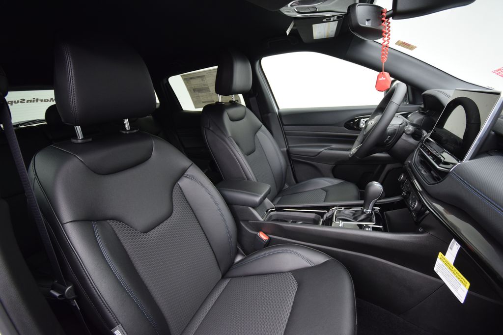 new 2026 Jeep Compass car, priced at $30,176