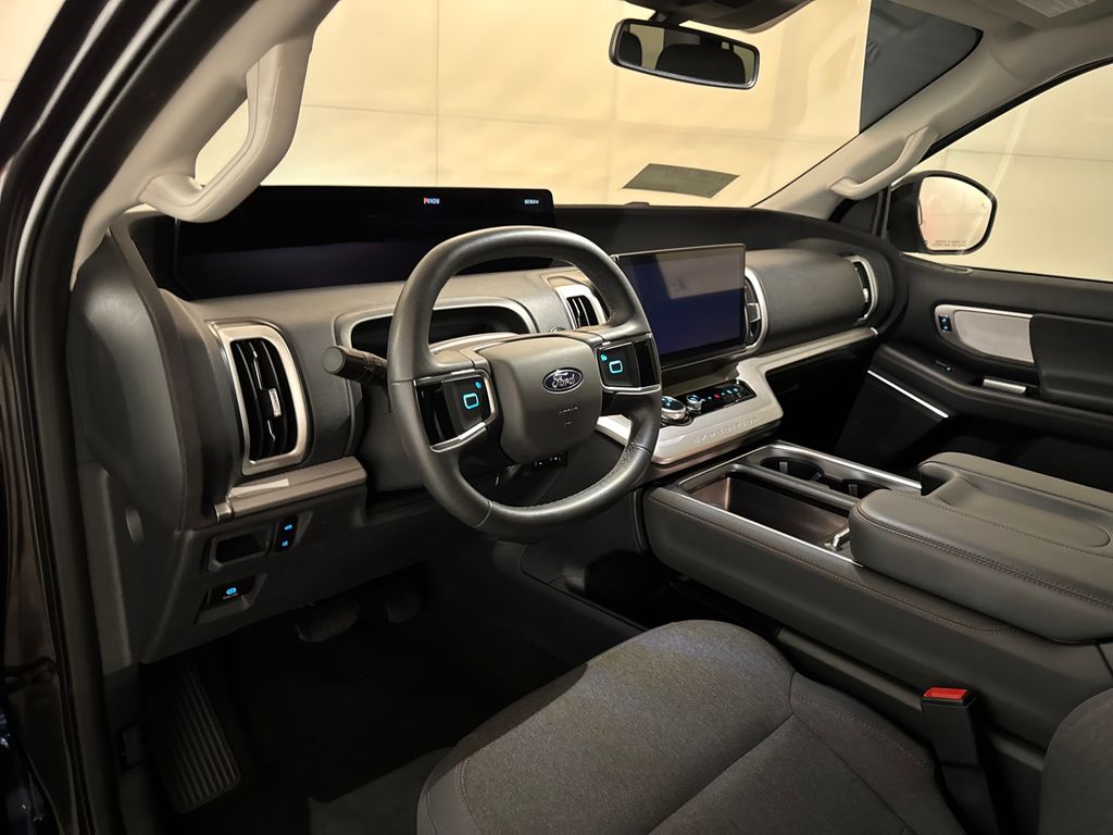 Certified Used 2025 Gray Ford Active image 6